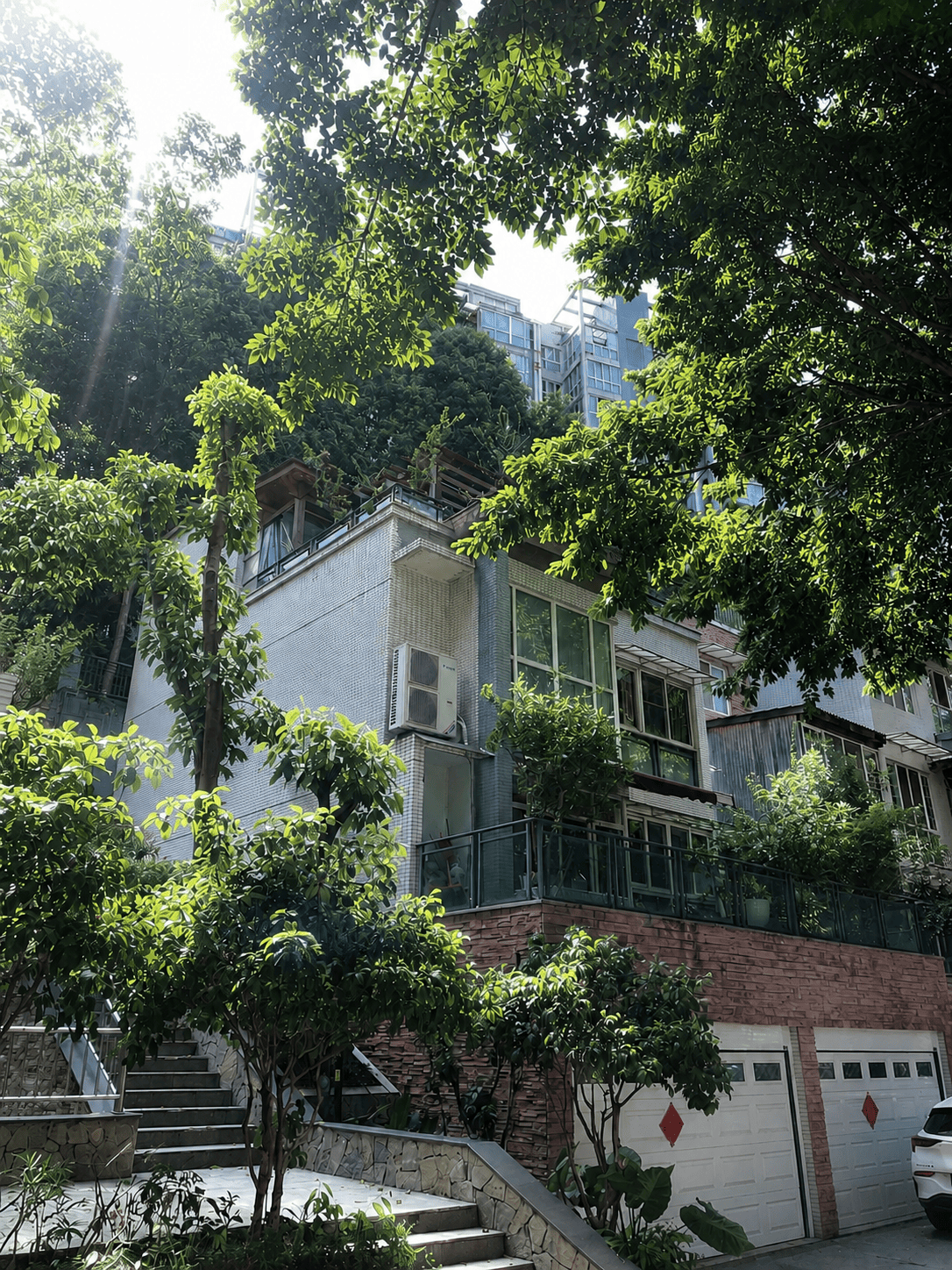 塔城岛居岁月从容升级：小小岛老别墅加装蒂升悦行款电梯
